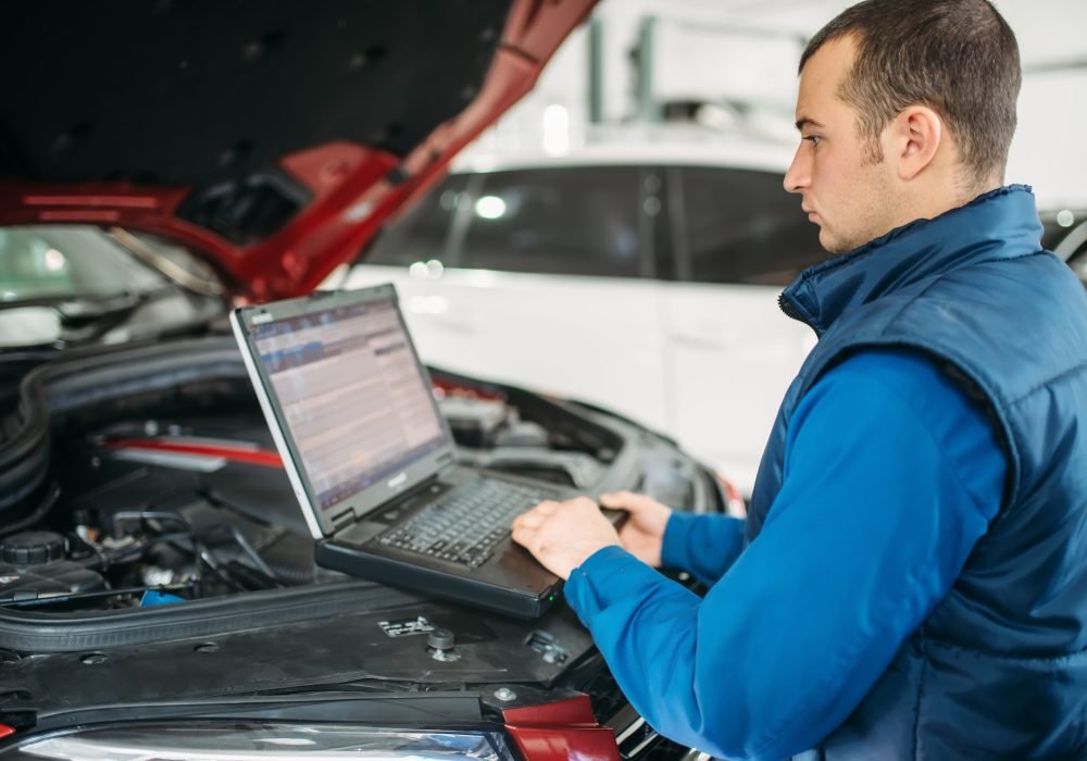 computer-diagnostics-of-the-car-in-auto-service.jpg